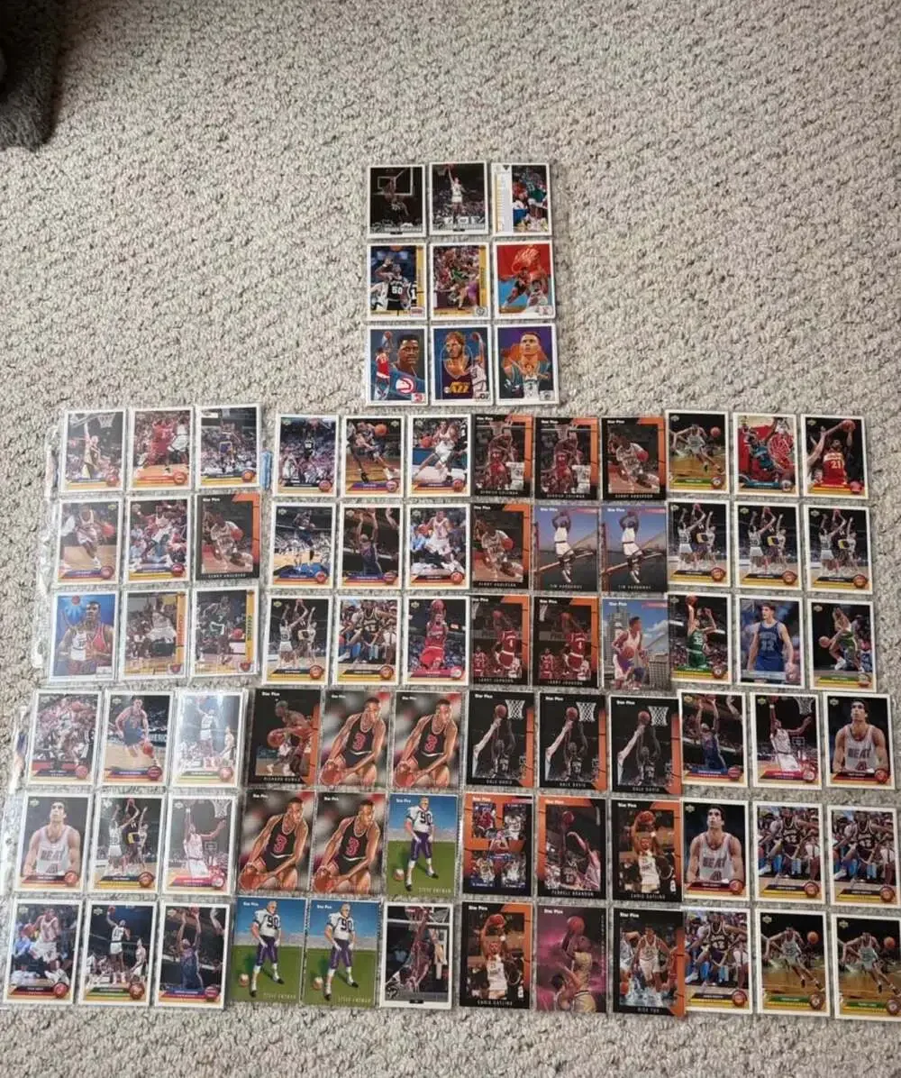 Large Collection of Assorted 1992-1993 Upper Deck NBA Basketball Cards